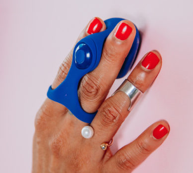 Wibrator na palec  – opinie, porady, przykłady na wibrator zakładany na palec